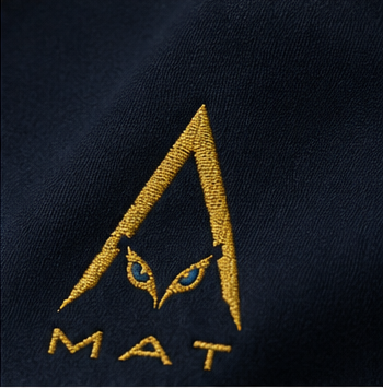 MAT ESSENTIAL LOGO TEE