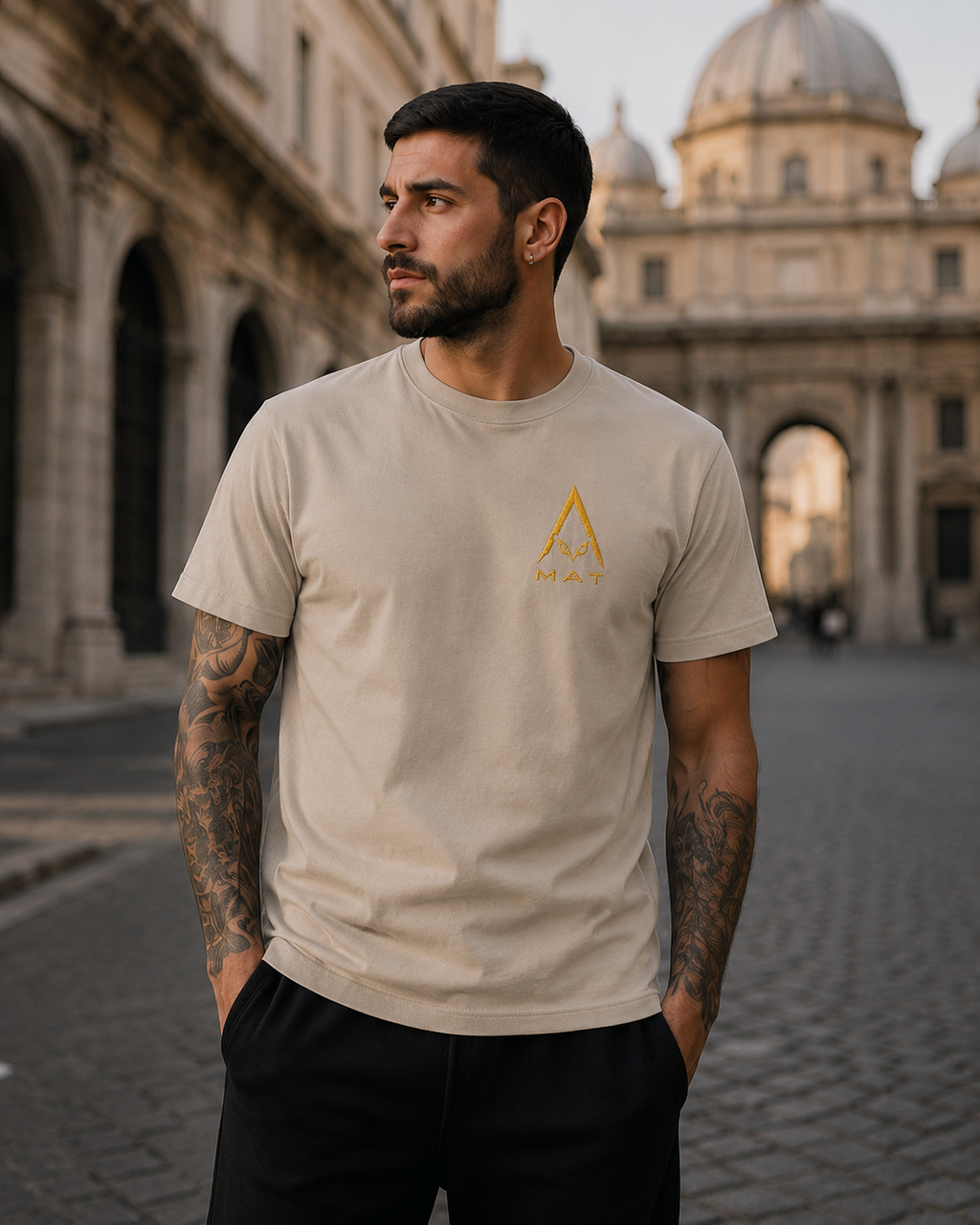 MAT ESSENTIAL LOGO TEE