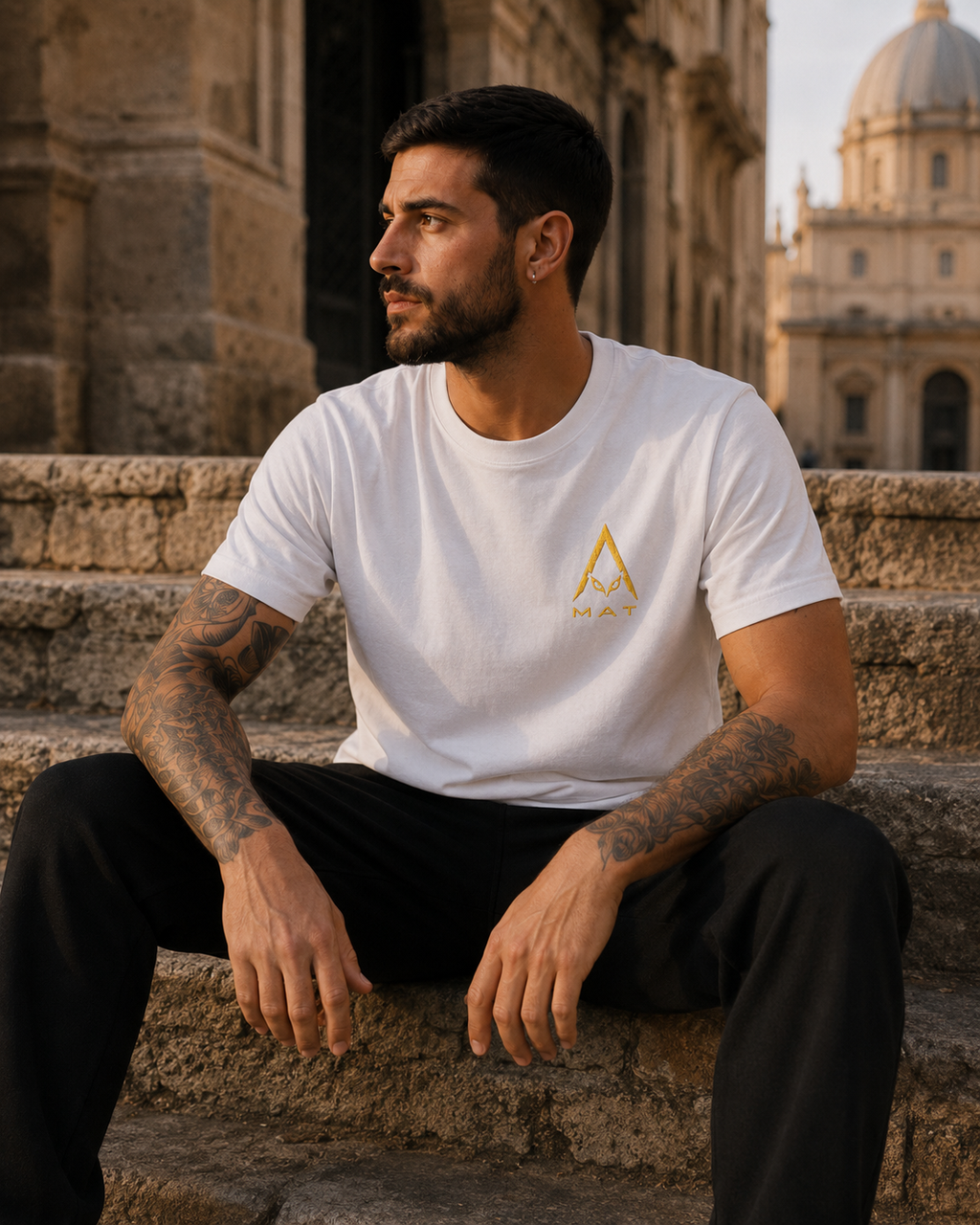 MAT ESSENTIAL LOGO TEE