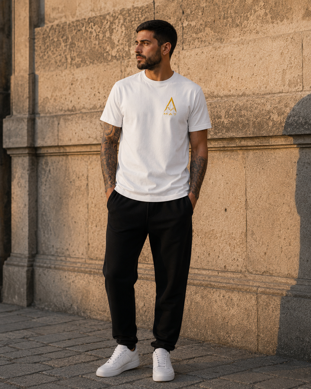 MAT ESSENTIAL LOGO TEE