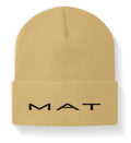 MAT FW26 Signature Beanie sabbia con ricamo frontale